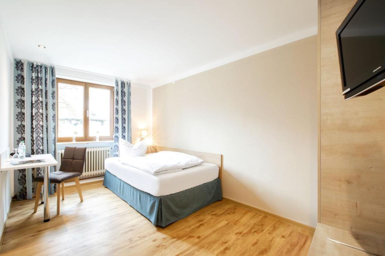 Hotelgasthof Bayerischer Hof Sulzbach-Rosenberg Eksteriør billede