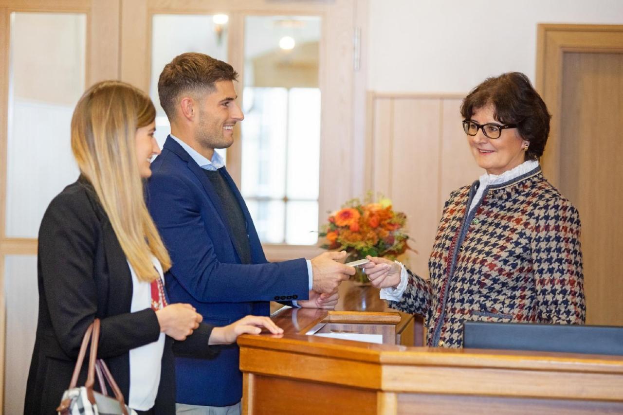 Hotelgasthof Bayerischer Hof Sulzbach-Rosenberg Eksteriør billede