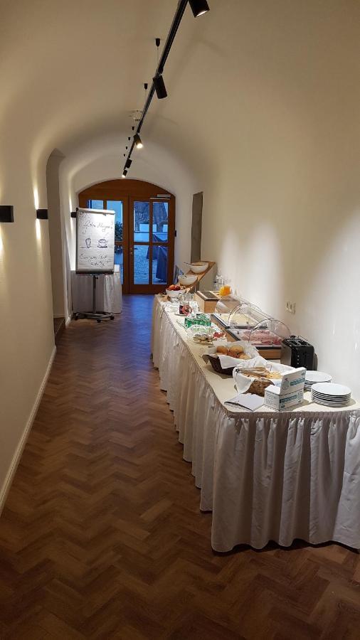 Hotelgasthof Bayerischer Hof Sulzbach-Rosenberg Eksteriør billede