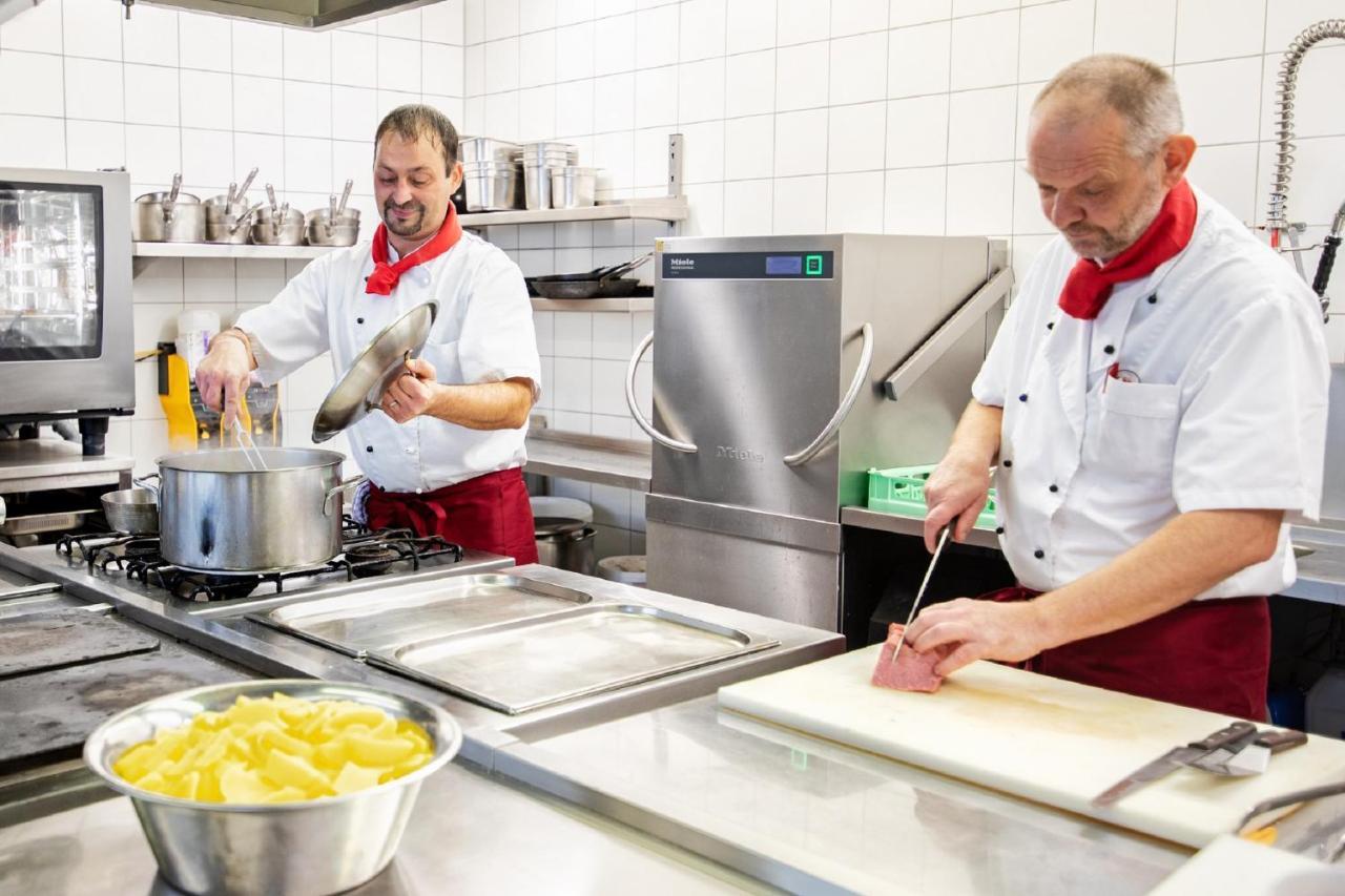 Hotelgasthof Bayerischer Hof Sulzbach-Rosenberg Eksteriør billede